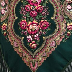 Batic/sal verde cu trandafiri cu franjuri 107x107 cm